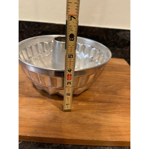 Vintage Kaiser Bundt Pan Jello Mold - Picture 8 of 9